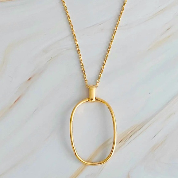 cleo+fig Jewelry - ✨14K Gold Fill Oval Pendant✨